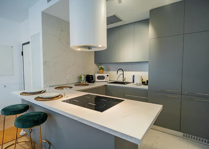 Appartement One Floreasca Luxurious - Panormaic & Park Views *