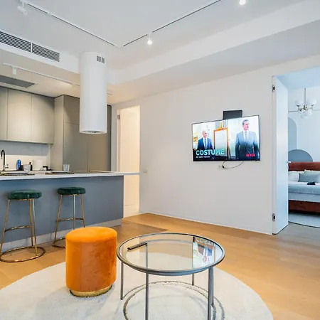 One Floreasca Luxurious - Panormaic & Park Views Апартаменти